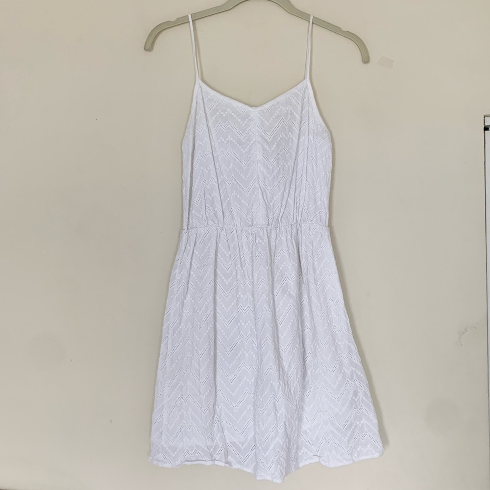 Olive & Oak | Eyelet Fitted Waist Spaghetti Strap V-neck Sundress in White
